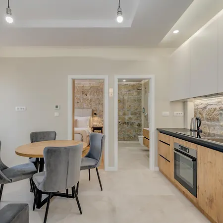 Inmotion Luxury Apartment