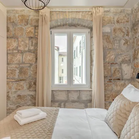 Inmotion Luxury Apartment *