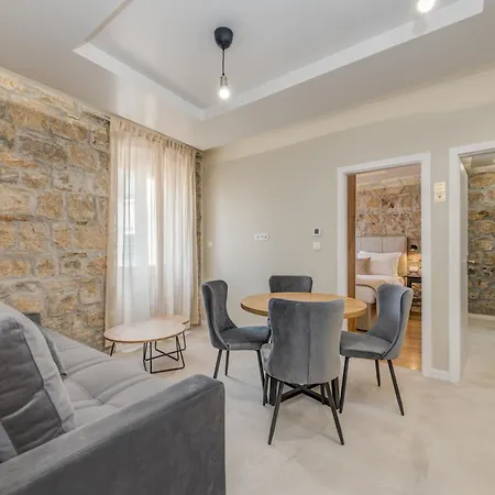 Inmotion Luxury Apartment *