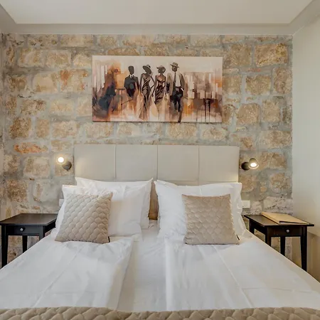 Inmotion Luxury Apartment