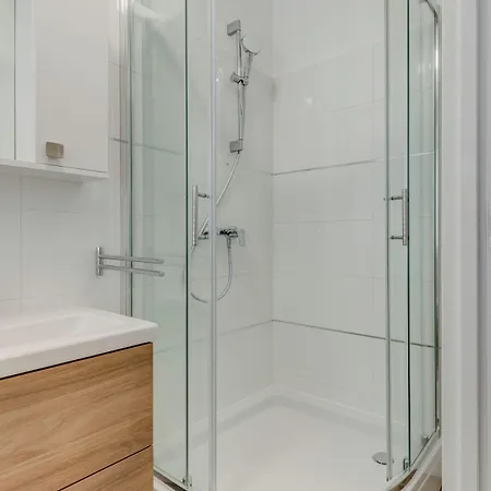 Inmotion Luxury ספליט