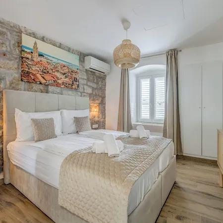 Inmotion Luxury Apartmán *